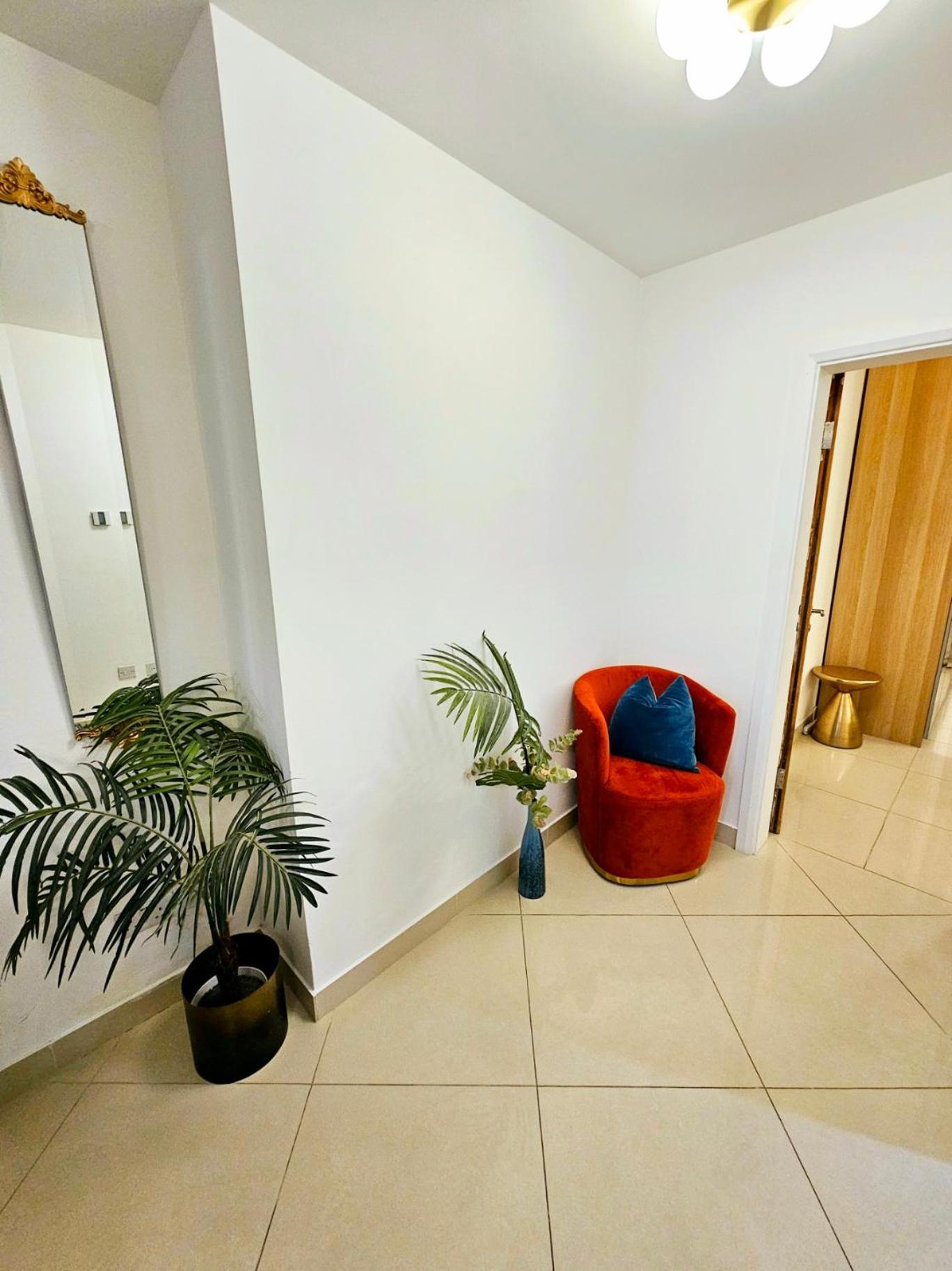 Modern Hyde Park Home With Private Entrance & Private Back Patio Near Bayswater & Paddington Stations 런던 외부 사진
