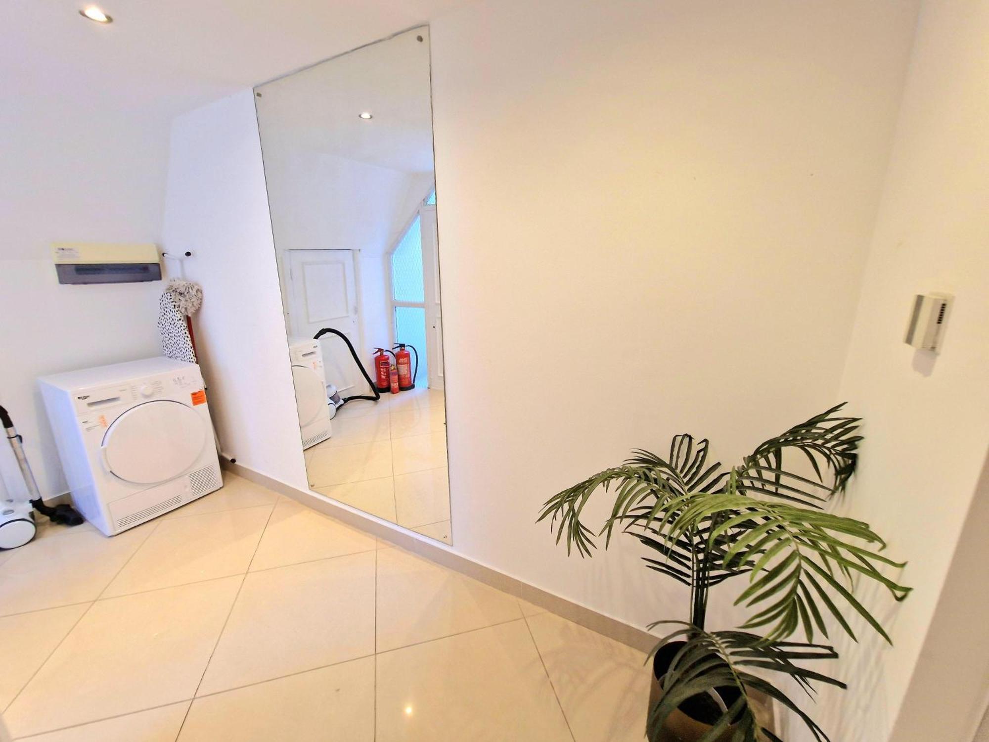 Modern Hyde Park Home With Private Entrance & Private Back Patio Near Bayswater & Paddington Stations 런던 외부 사진