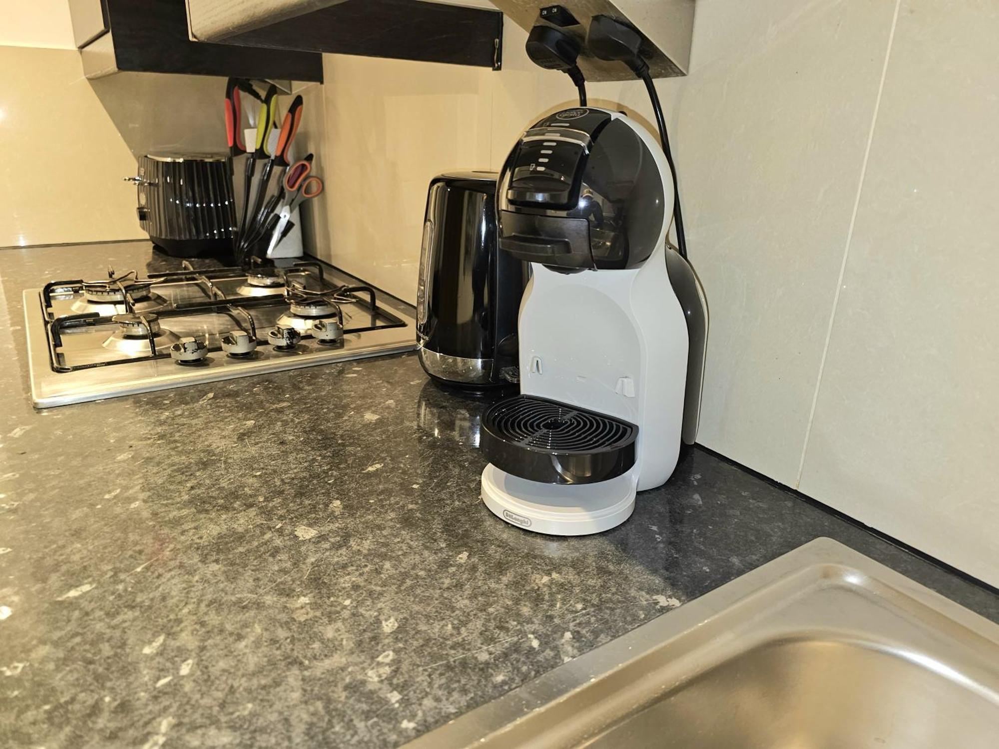 Modern Hyde Park Home With Private Entrance & Private Back Patio Near Bayswater & Paddington Stations 런던 외부 사진